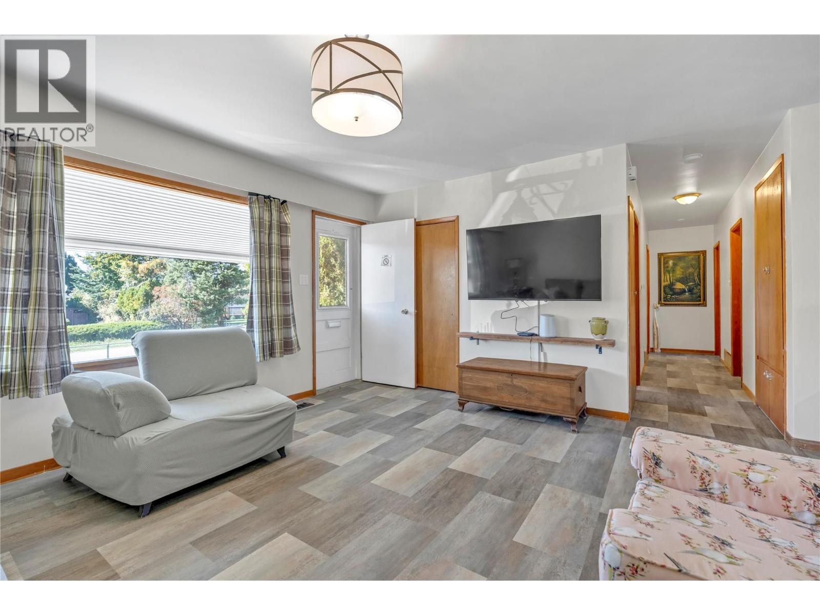 1826 Fairford Drive, Penticton, British Columbia  V2A 6C8 - Photo 14 - 10401434