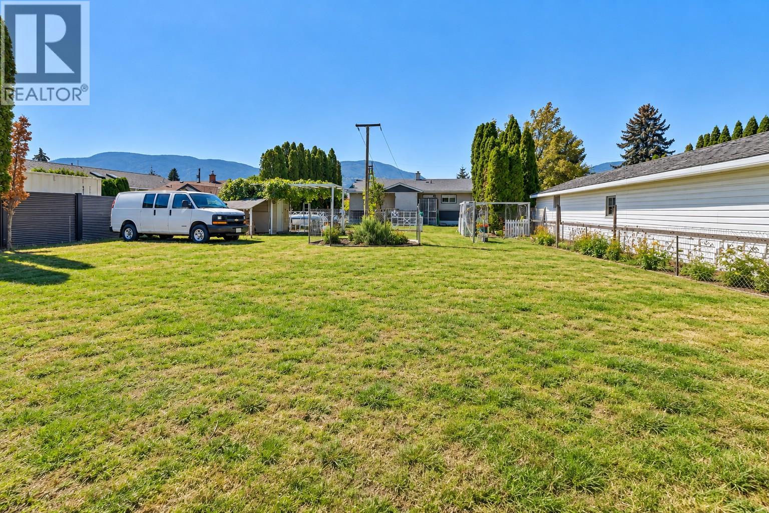 1826 Fairford Drive, Penticton, British Columbia  V2A 6C8 - Photo 39 - 10401434