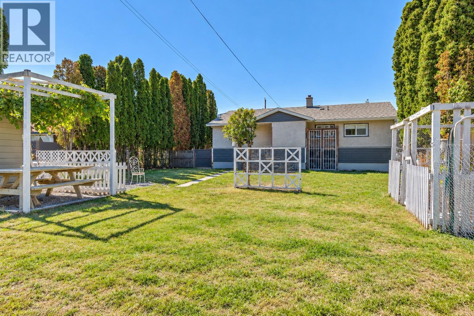 1826 Fairford Drive, Penticton, British Columbia  V2A 6C8 - Photo 40 - 10401434