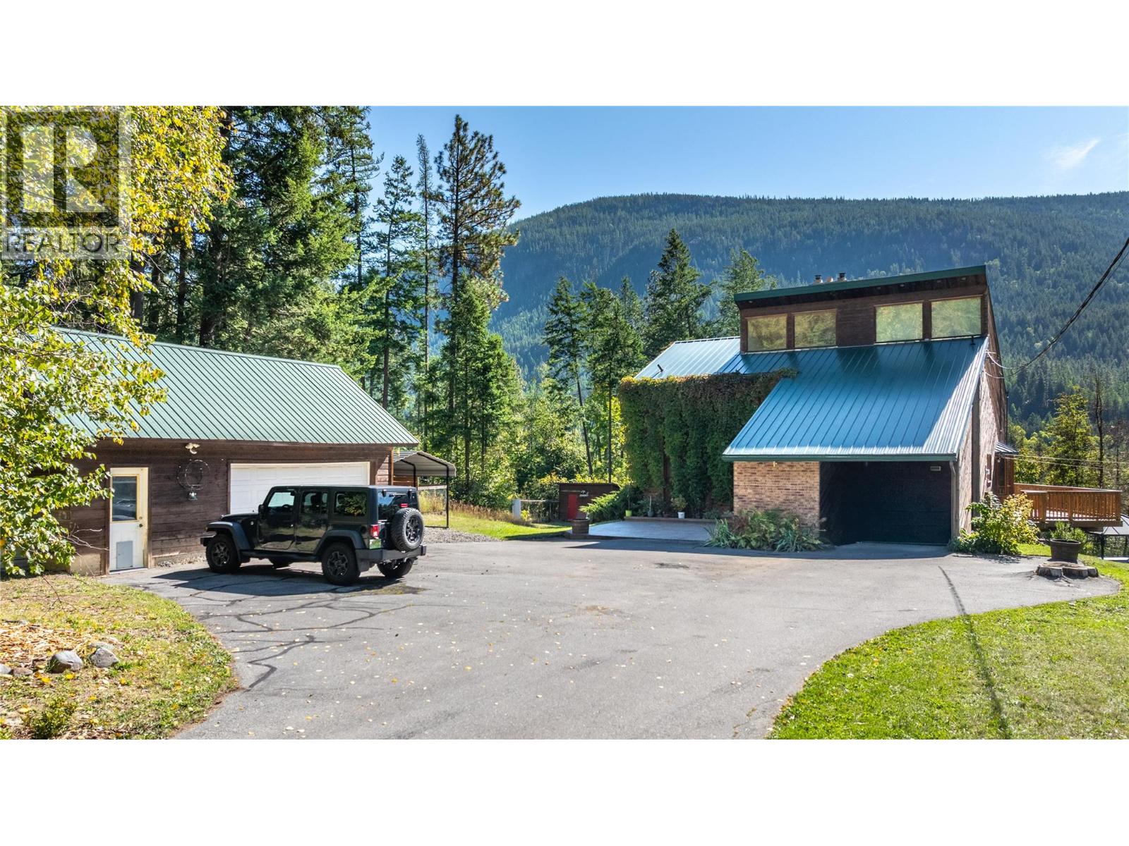 4681 Goat River  N Road, Arrow Creek, British Columbia  V0B 1G9 - Photo 1 - 10401338