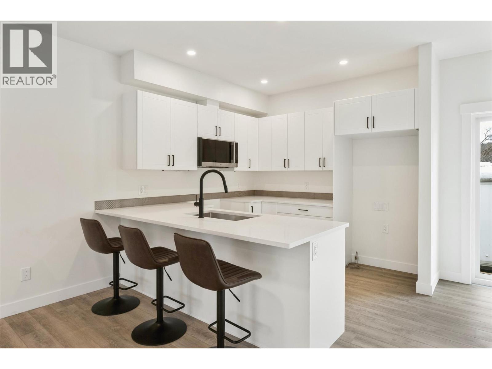 11815 Grant Avenue Unit# 102, Summerland, British Columbia  V0H 1Z8 - Photo 4 - 10401442