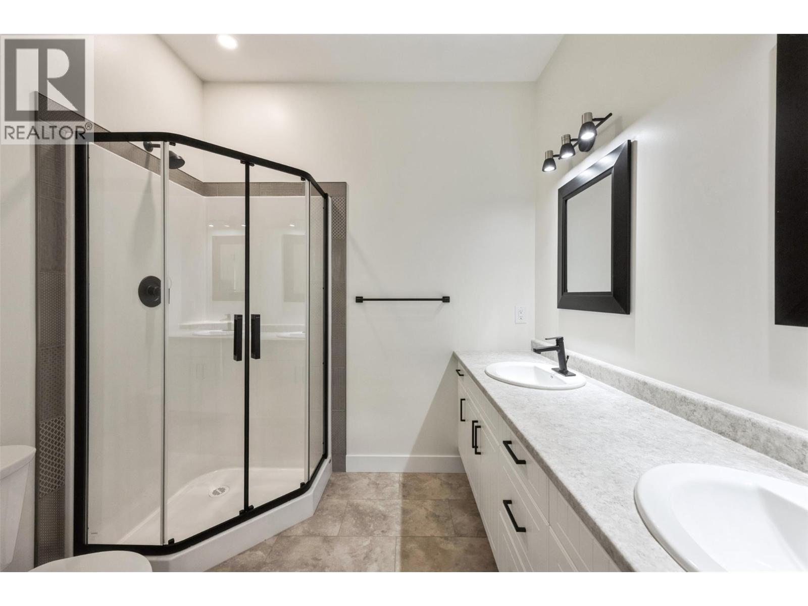 11815 Grant Avenue Unit# 102, Summerland, British Columbia  V0H 1Z8 - Photo 8 - 10401442
