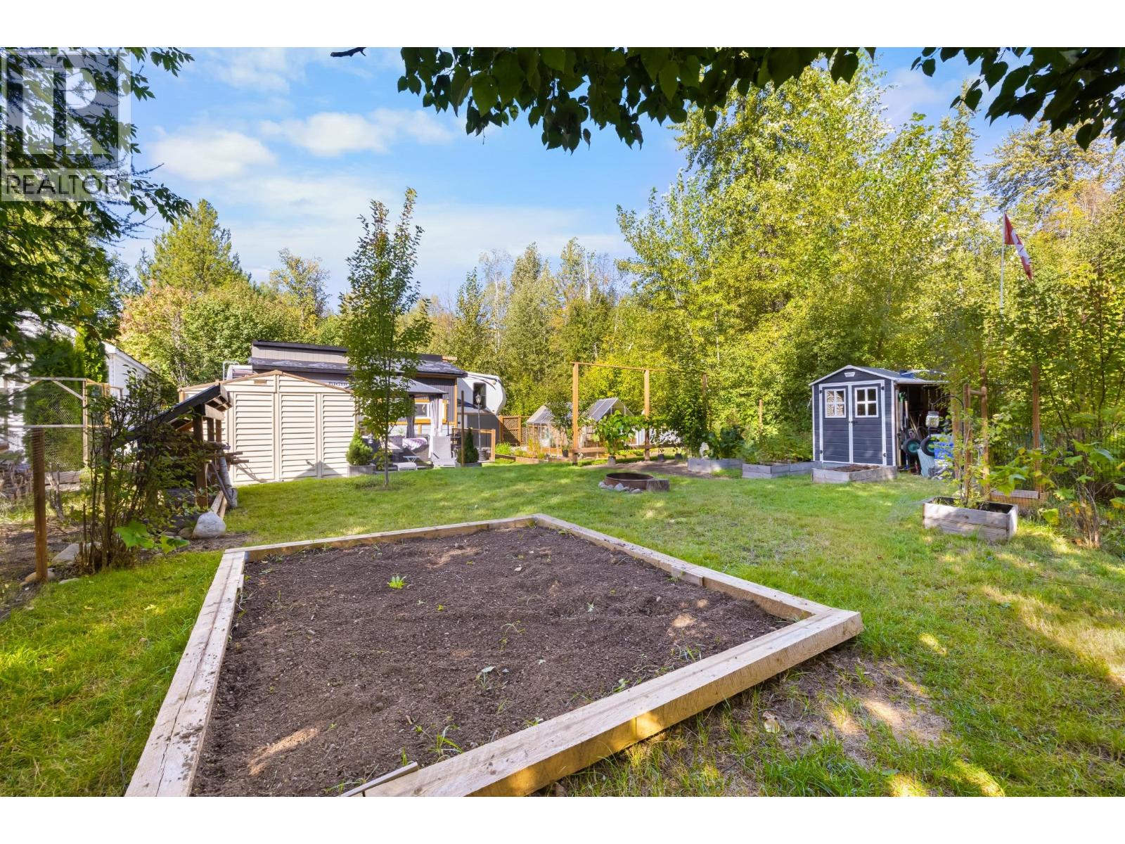 8440 3 & 95 Highway Lot# 135, Yahk, British Columbia  V0B 2P0 - Photo 12 - 10398072