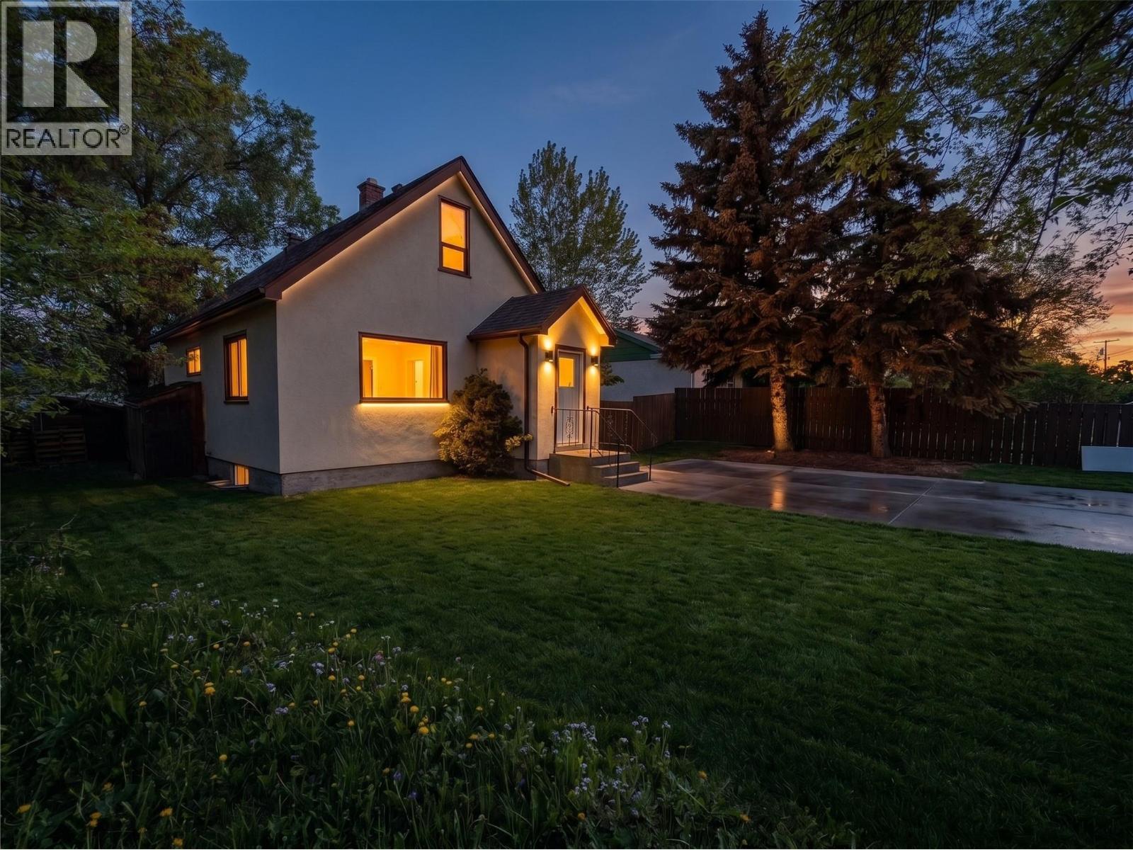 4203 34 Street, Vernon, British Columbia  V1B 3A7 - Photo 1 - 10401493