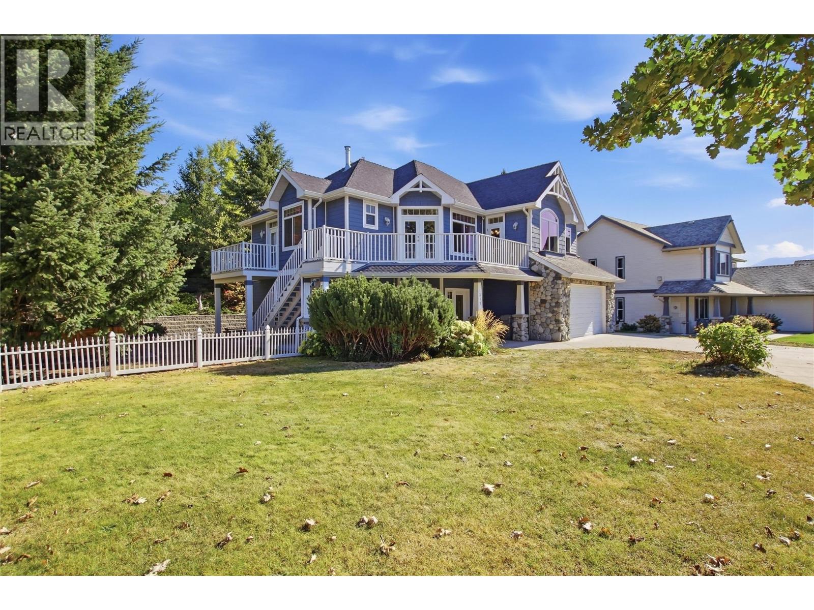 317 Mariposa Court, Kamloops, British Columbia  V2H 1R3 - Photo 2 - 10401397