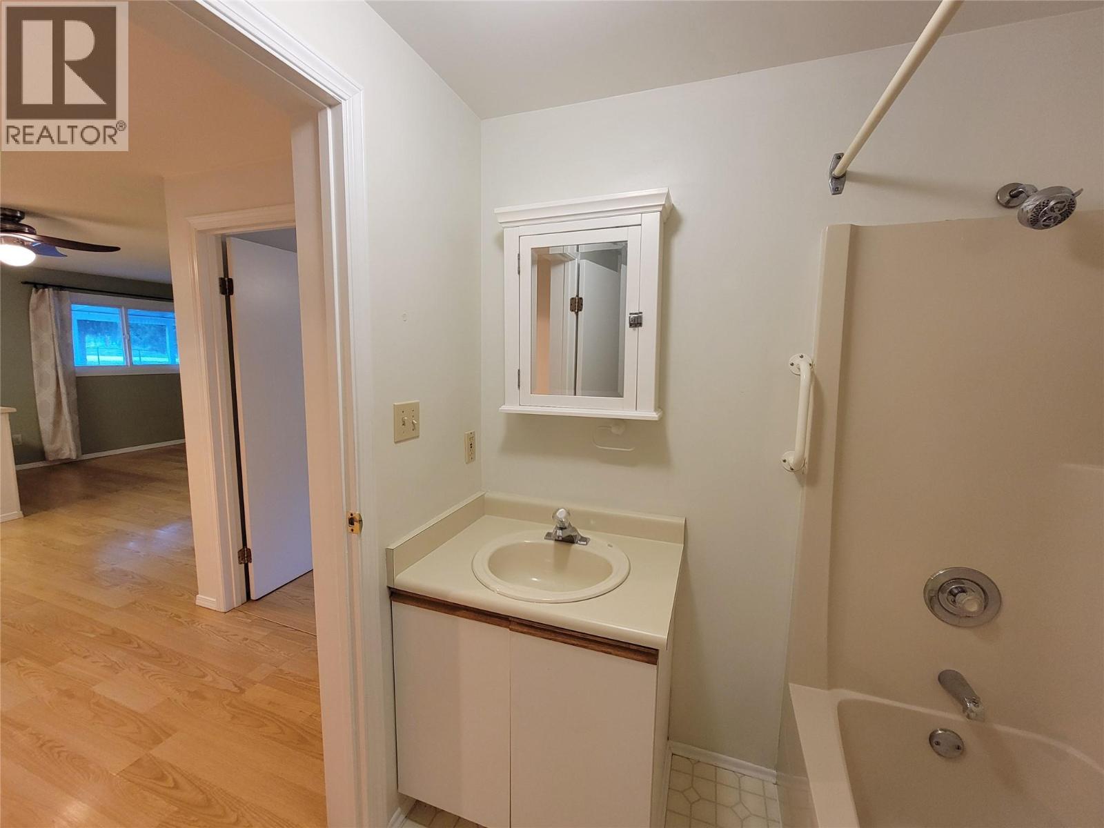 1483 Main Street, Olalla, British Columbia  V0X 1N6 - Photo 18 - 10401514