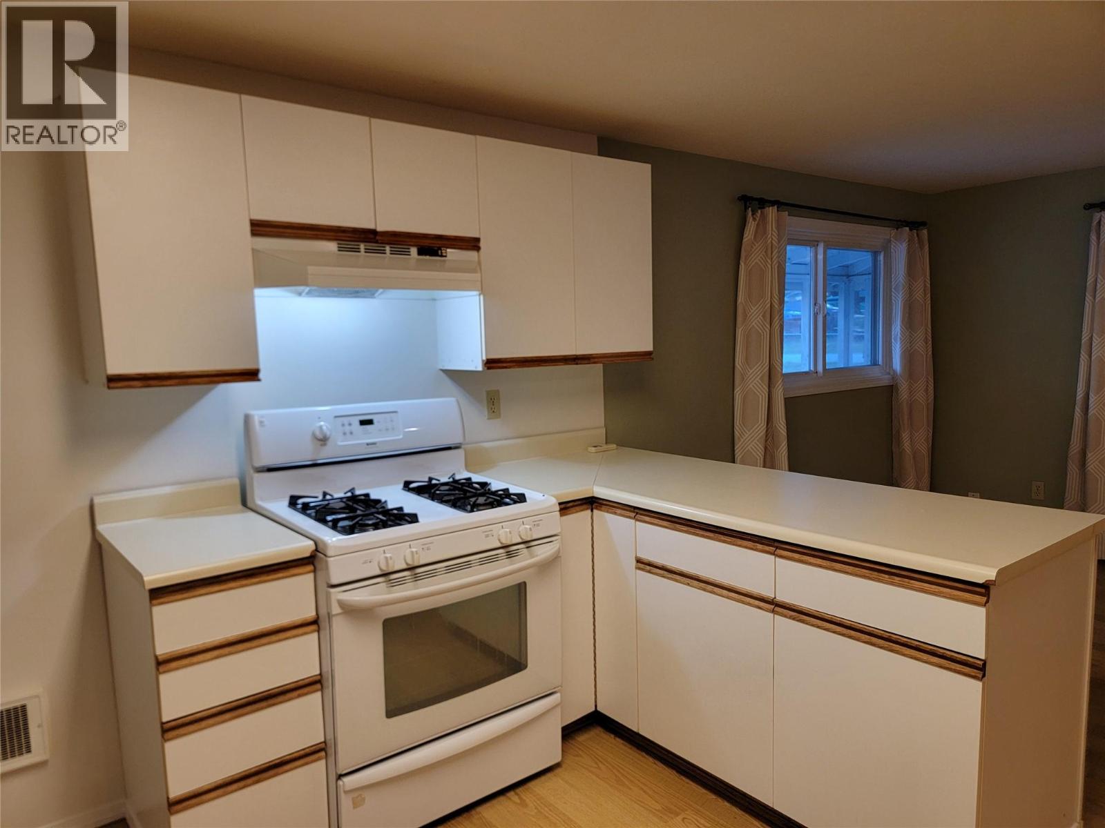 1483 Main Street, Olalla, British Columbia  V0X 1N6 - Photo 9 - 10401514