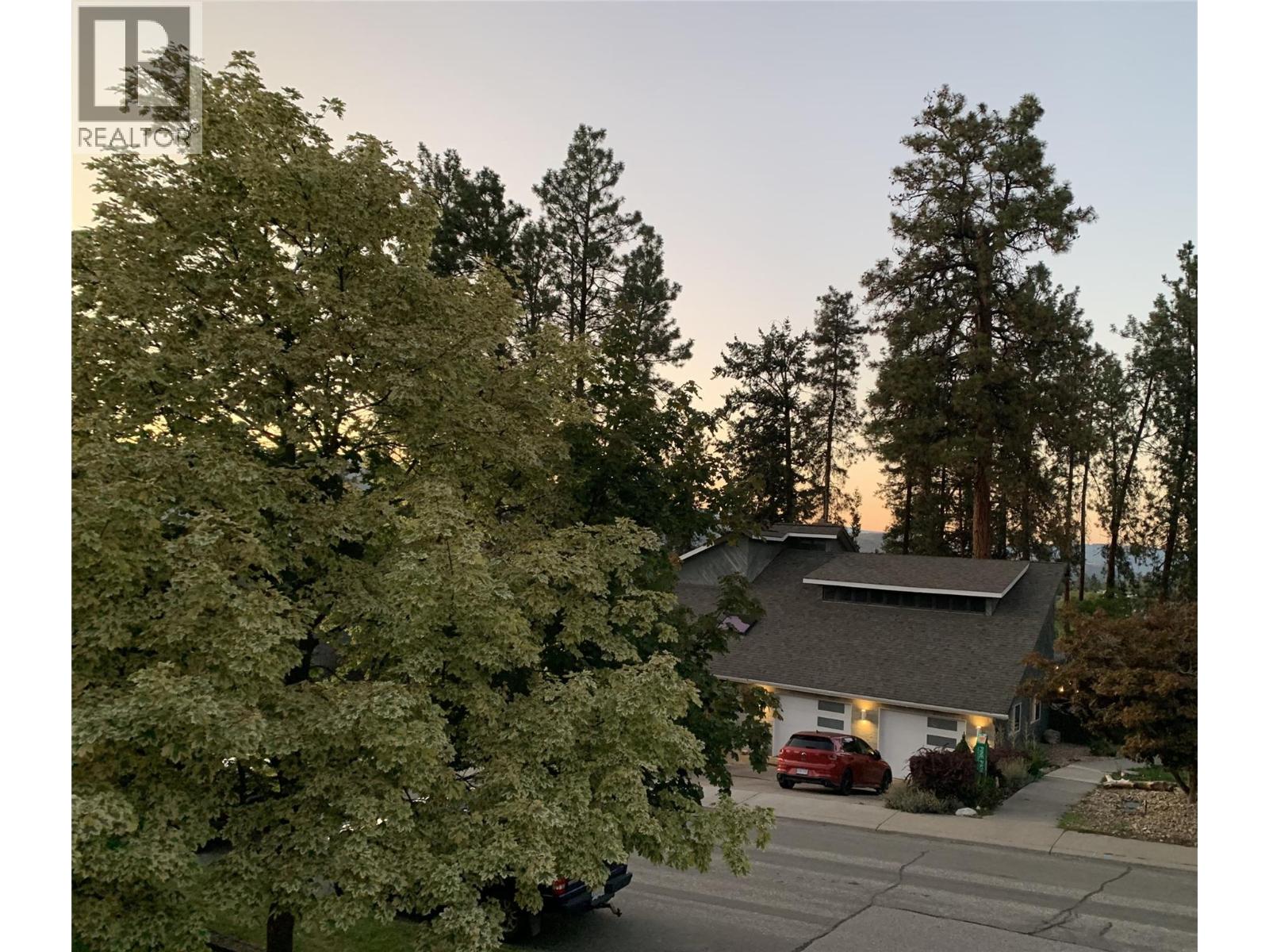 1604 39a Avenue, Vernon, British Columbia  V1T 5C6 - Photo 12 - 10401283