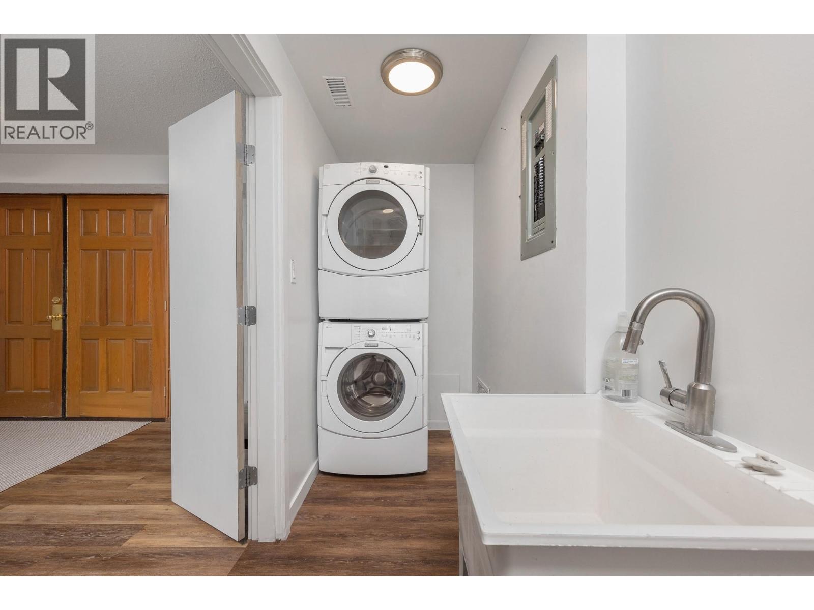 1604 39a Avenue, Vernon, British Columbia  V1T 5C6 - Photo 15 - 10401283