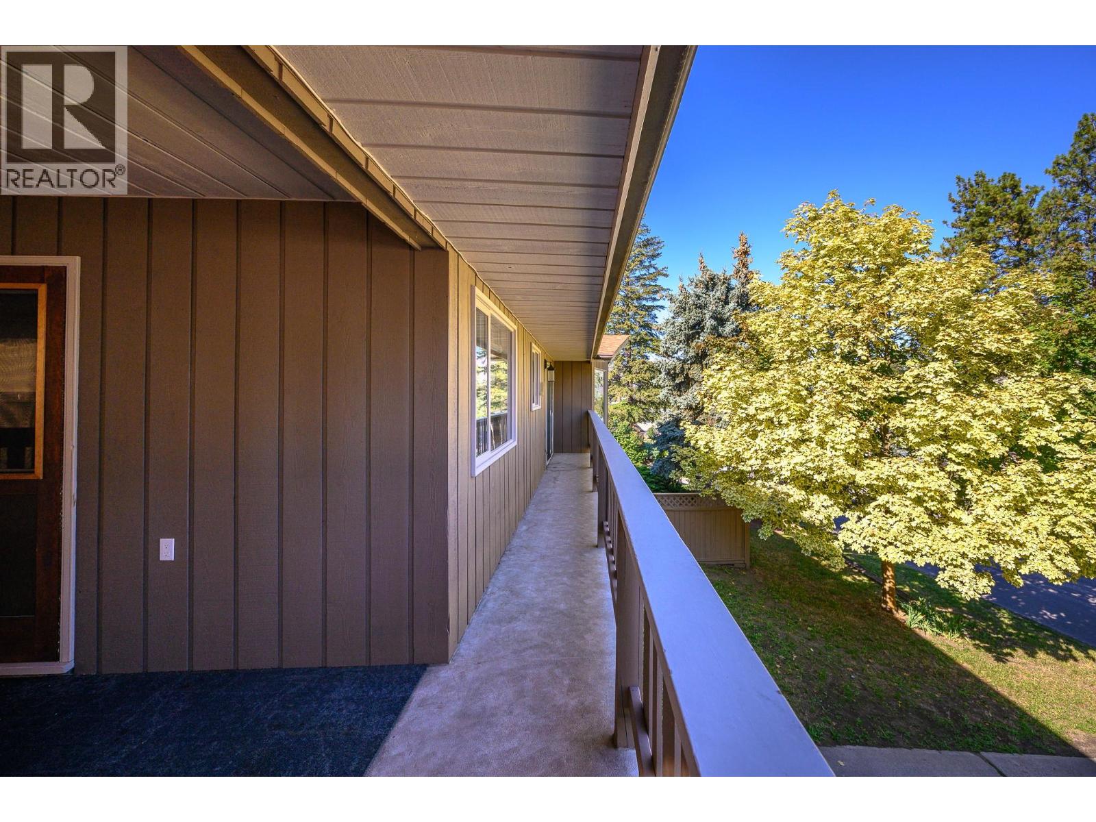 1604 39a Avenue, Vernon, British Columbia  V1T 5C6 - Photo 5 - 10401283