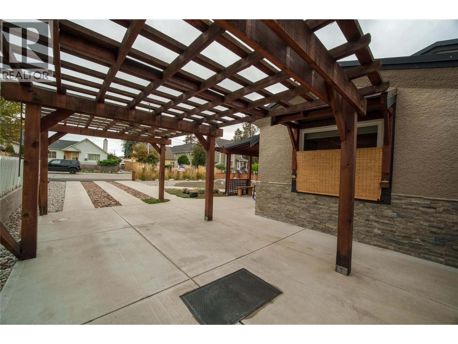 141 Regina Avenue, Penticton, British Columbia  V2A 2K7 - Photo 11 - 10400990