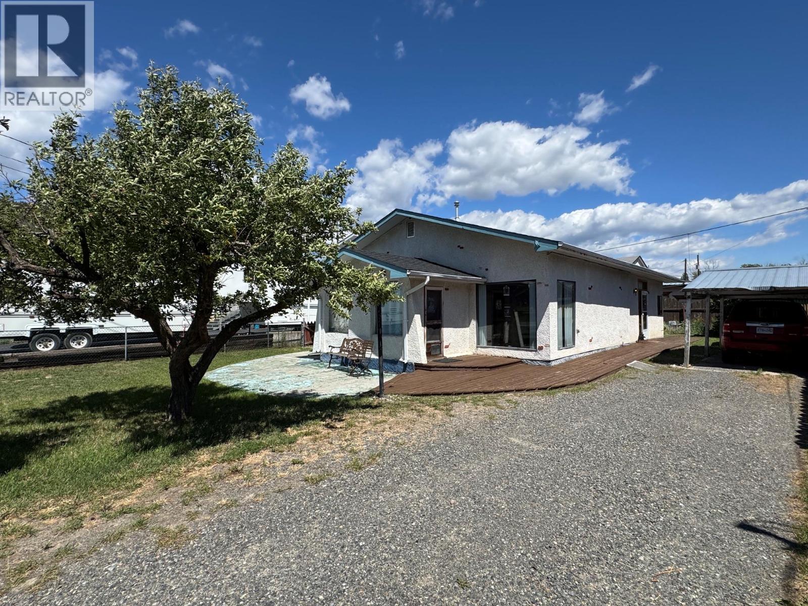 1422 Collett Street, Merritt, British Columbia  V1K 1B8 - Photo 3 - 10401497