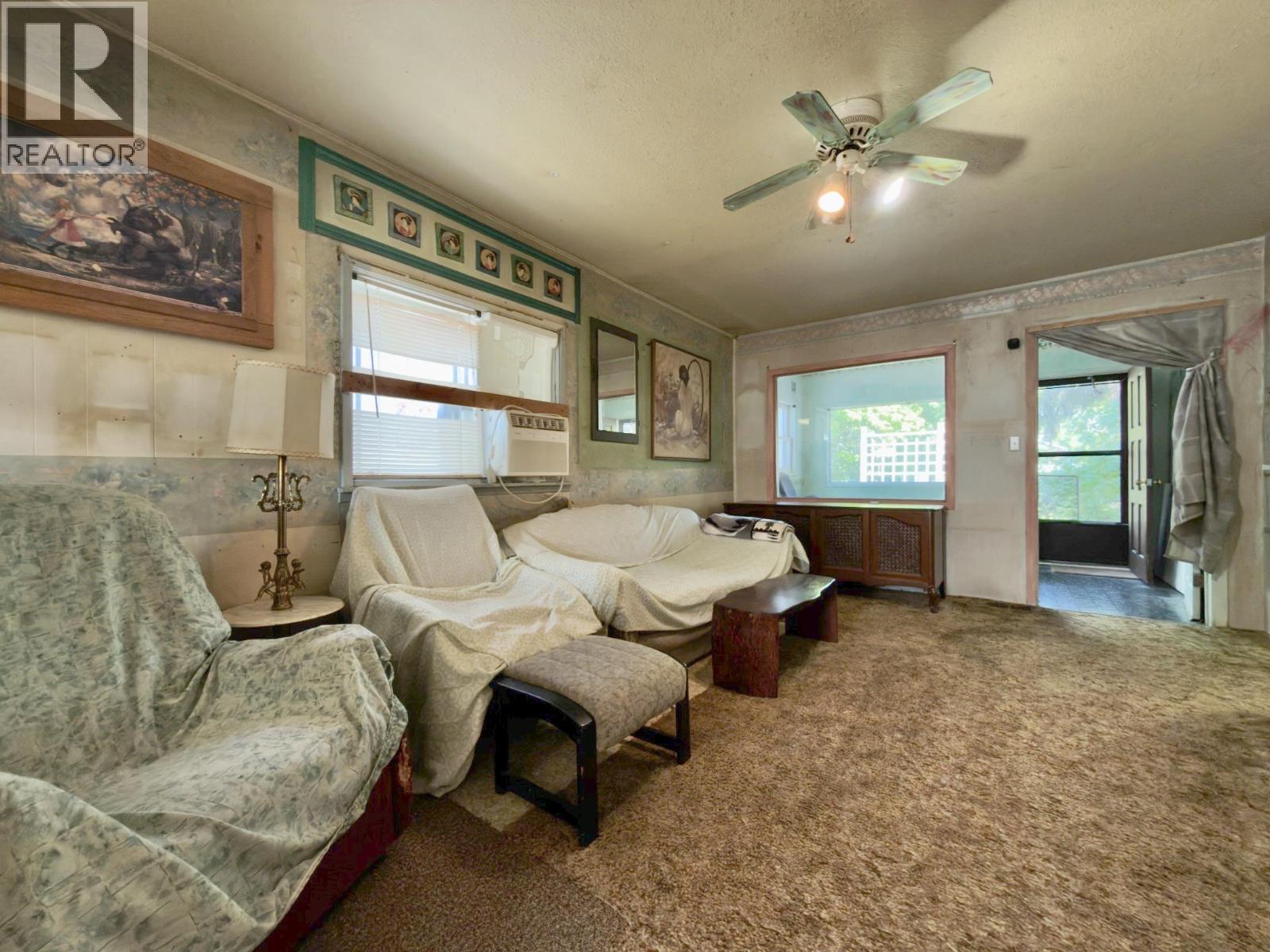 875 Tilton Avenue, Oliver, British Columbia  V0H 1T0 - Photo 14 - 10401545