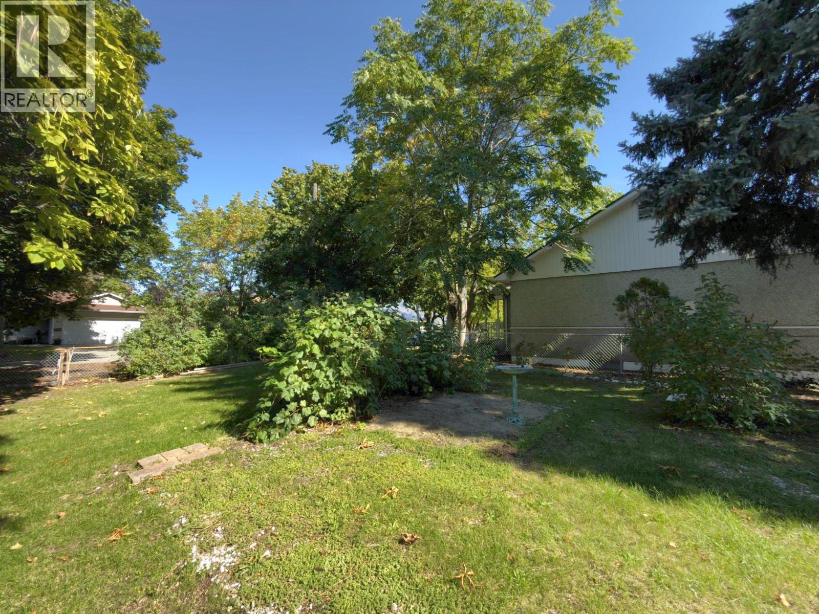 875 Tilton Avenue, Oliver, British Columbia  V0H 1T0 - Photo 26 - 10401545