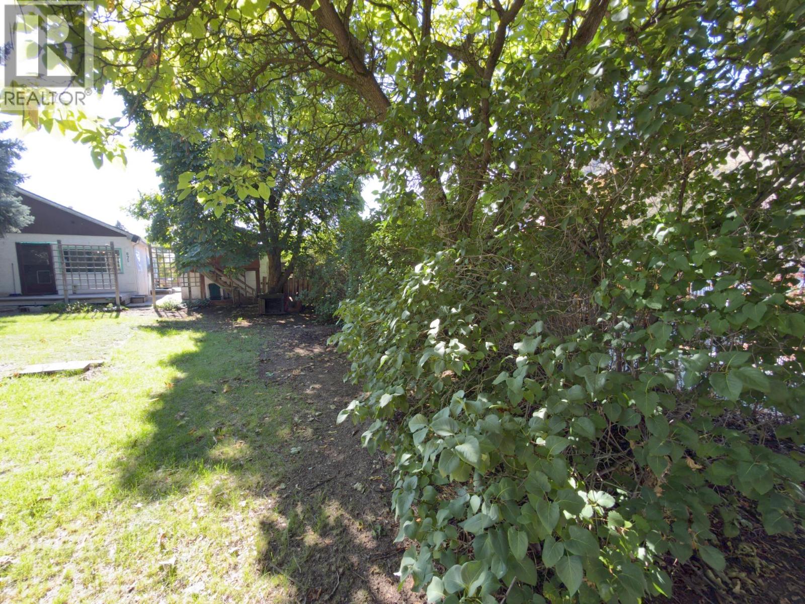 875 Tilton Avenue, Oliver, British Columbia  V0H 1T0 - Photo 29 - 10401545