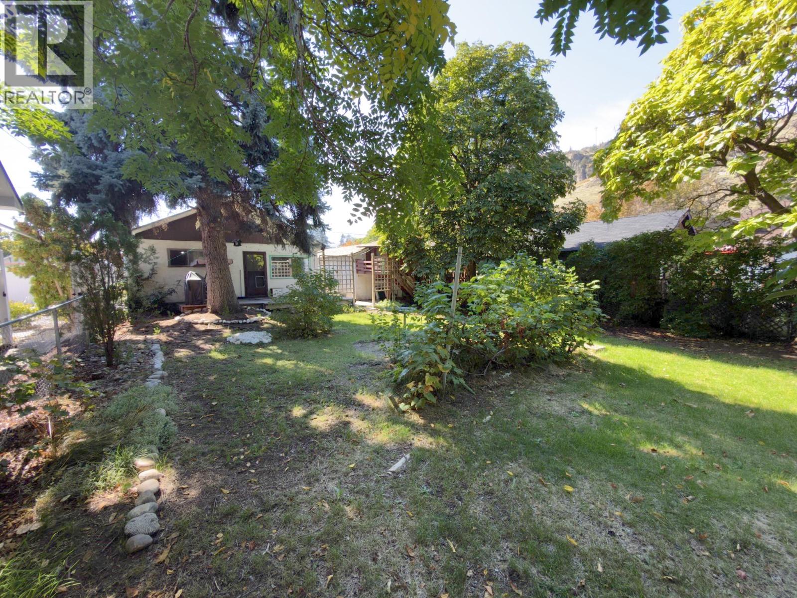 875 Tilton Avenue, Oliver, British Columbia  V0H 1T0 - Photo 31 - 10401545