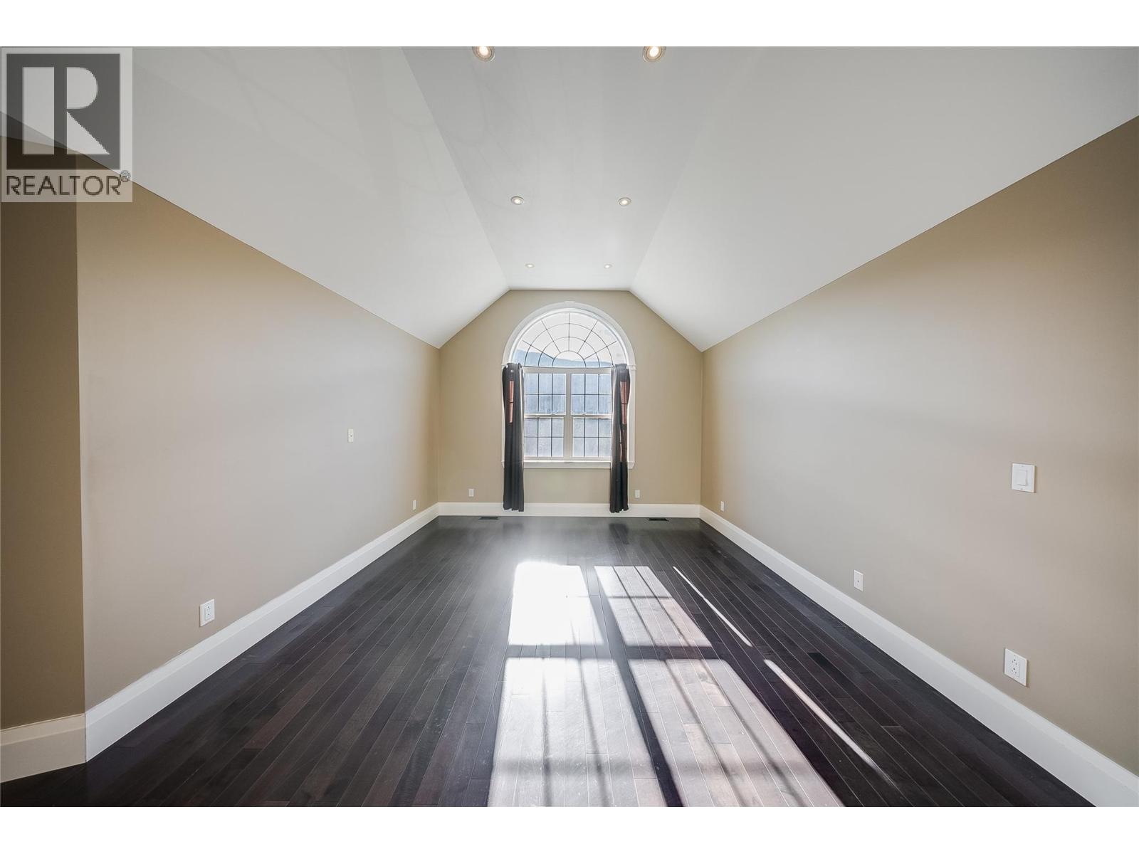 3732 5th Avenue, Castlegar, British Columbia  V1N 4Y4 - Photo 27 - 10400666