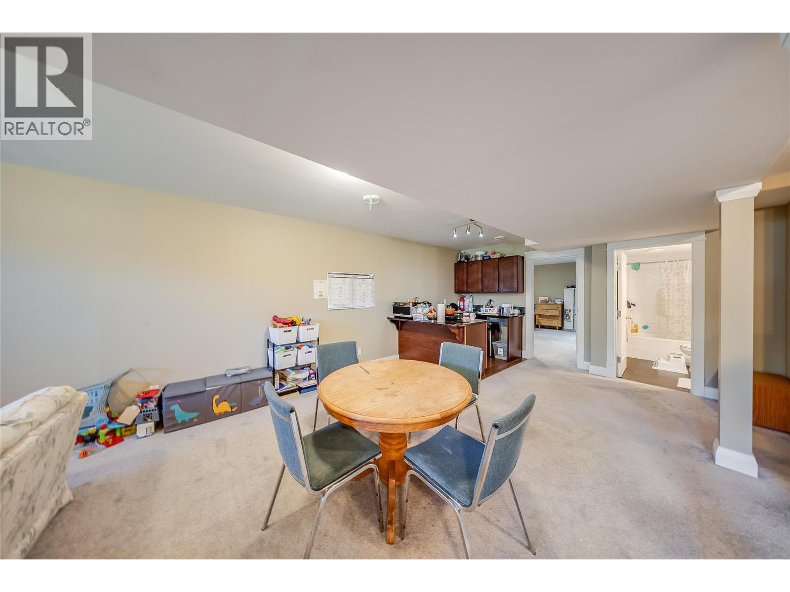 3732 5th Avenue, Castlegar, British Columbia  V1N 4Y4 - Photo 45 - 10400666