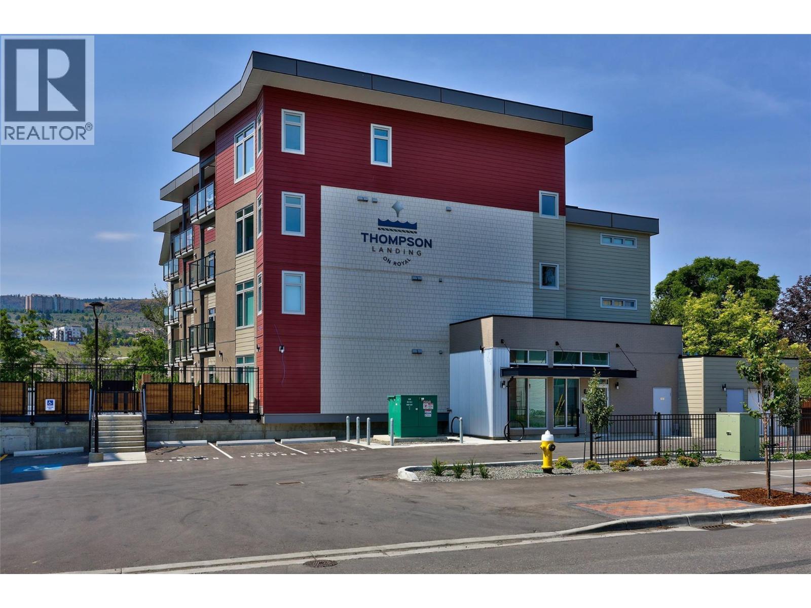 215 Royal Avenue Unit# 401, Kamloops, British Columbia  V2B 3P2 - Photo 2 - 10401543