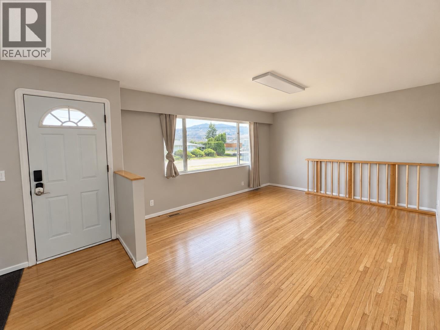872 Selkirk Avenue, Kamloops, British Columbia  V2B 1T9 - Photo 4 - 10401571