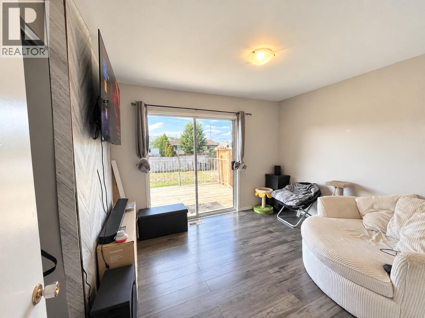872 Selkirk Avenue, Kamloops, British Columbia  V2B 1T9 - Photo 8 - 10401571