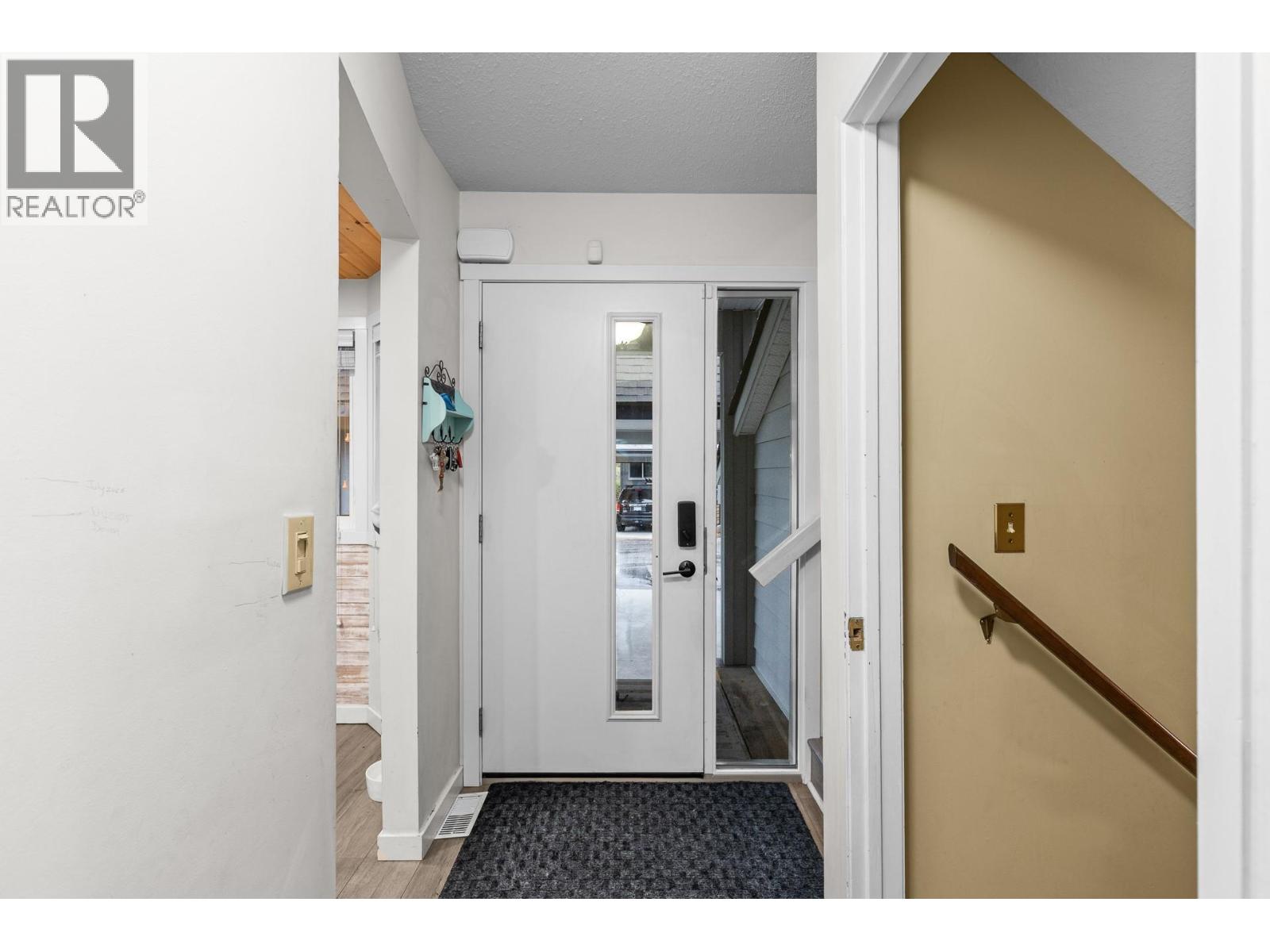 2125 Burtch Road Unit# 201, Kelowna, British Columbia  V1Y 8N1 - Photo 3 - 10401516
