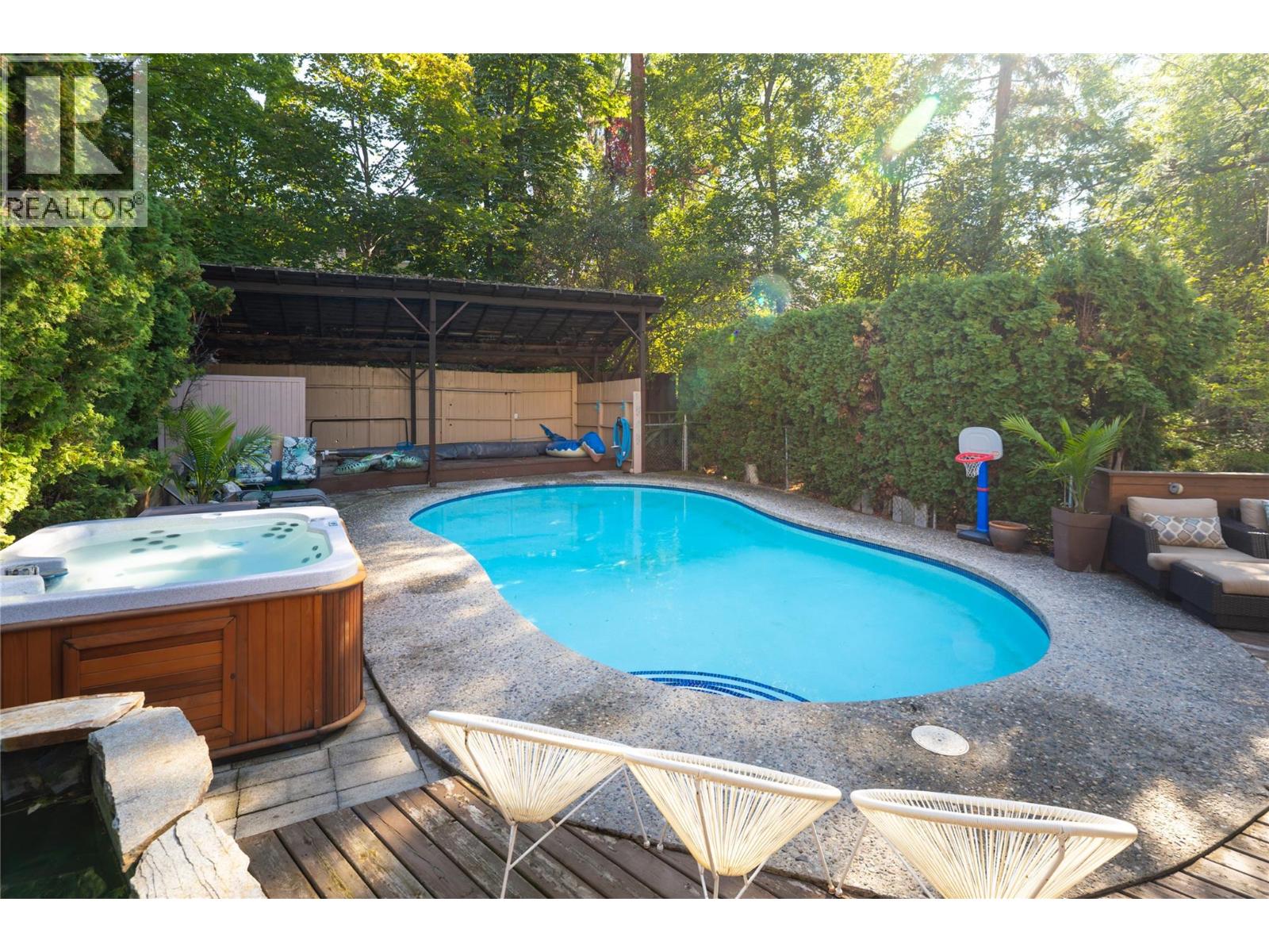 2475 Dunsmuir Road, Kelowna, British Columbia  V1W 2V2 - Photo 36 - 10401347