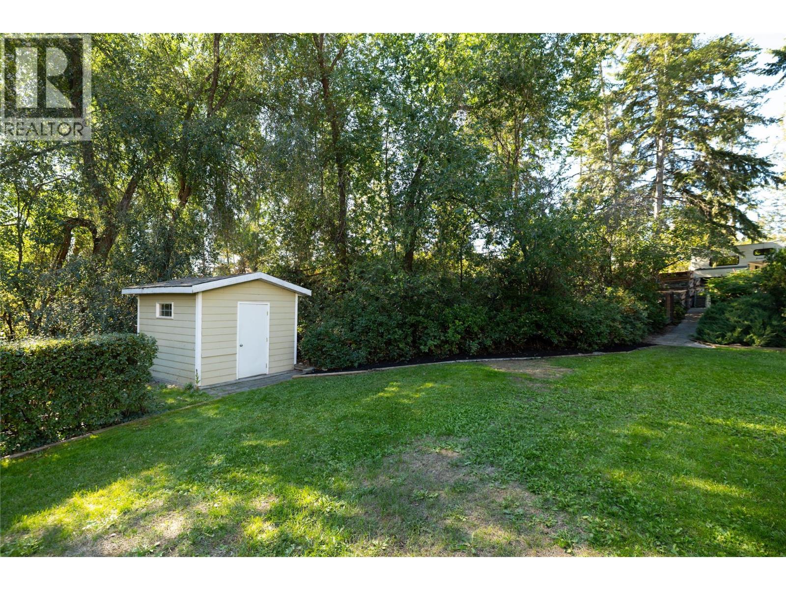2475 Dunsmuir Road, Kelowna, British Columbia  V1W 2V2 - Photo 45 - 10401347