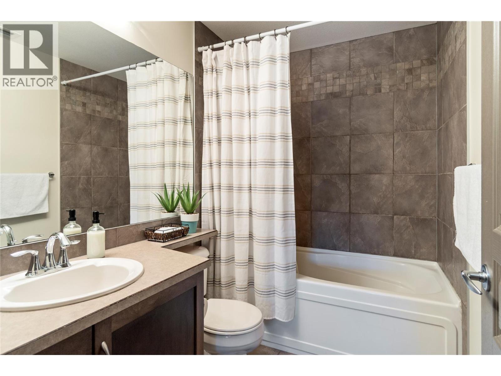 654 Cook Road Unit# 501, Kelowna, British Columbia  V1W 3G7 - Photo 12 - 10401100