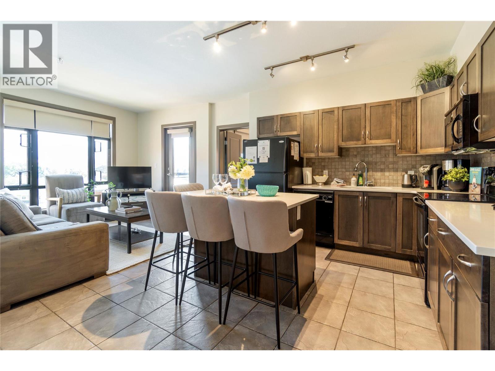 654 Cook Road Unit# 501, Kelowna, British Columbia  V1W 3G7 - Photo 3 - 10401100