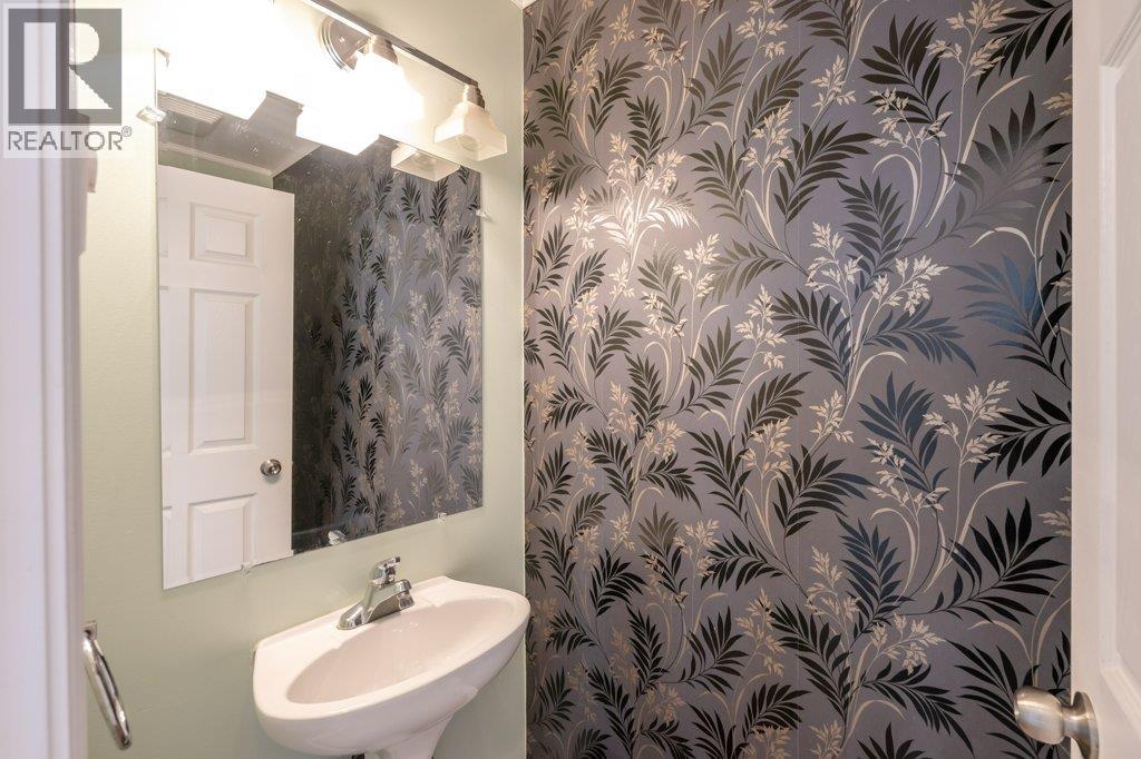 584 Edna Avenue, Penticton, British Columbia  V2A 2M2 - Photo 28 - 10401451