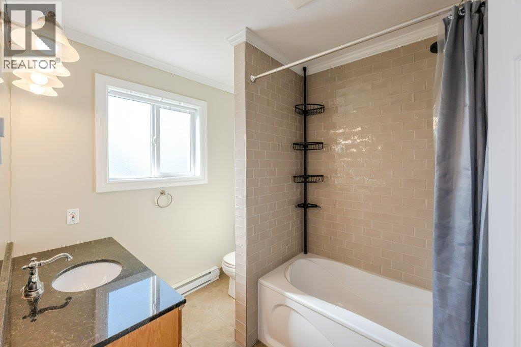 584 Edna Avenue, Penticton, British Columbia  V2A 2M2 - Photo 32 - 10401451