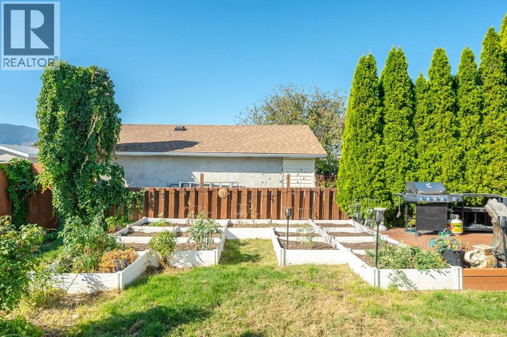 584 Edna Avenue, Penticton, British Columbia  V2A 2M2 - Photo 55 - 10401451
