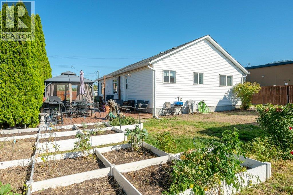 584 Edna Avenue, Penticton, British Columbia  V2A 2M2 - Photo 58 - 10401451