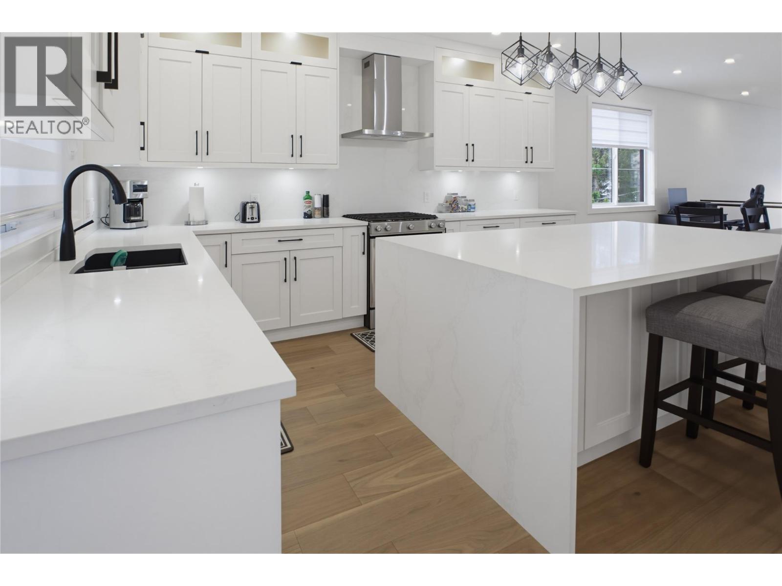 2967 Gilbert Road, Kamloops, British Columbia  V2B 7A9 - Photo 4 - 10401489