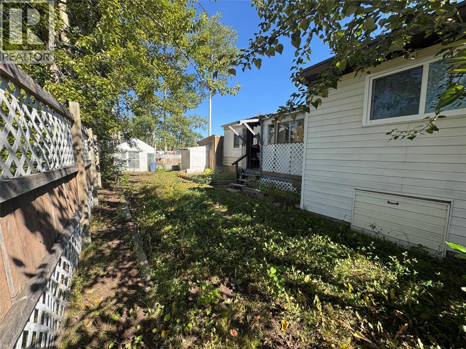 230 Rockport Place, Tumbler Ridge, British Columbia  V0C 2W0 - Photo 2 - 10401274