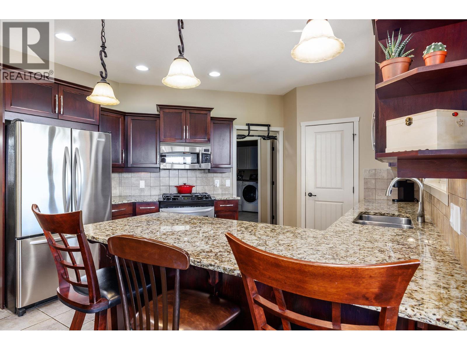 1377 Glenview Avenue, Kelowna, British Columbia  V1Y 9R8 - Photo 8 - 10401142
