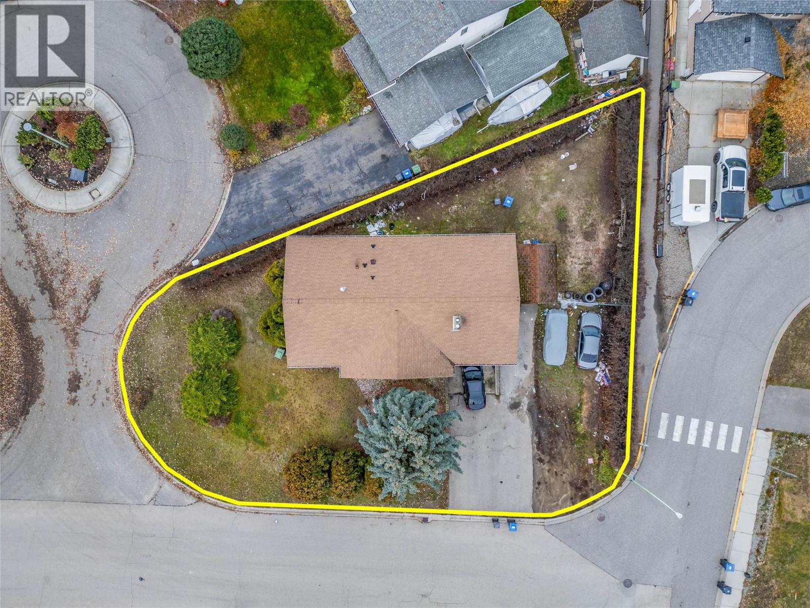 758 Josselyn Court, Kelowna, British Columbia  V1X 6A4 - Photo 4 - 10401542