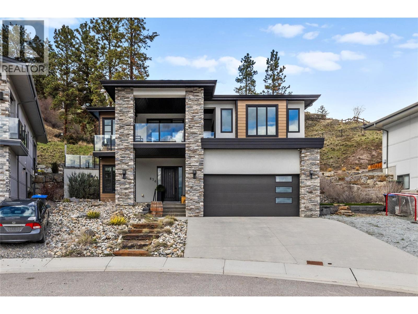 876 Boynton Place, Kelowna, British Columbia  V1V 2Y1 - Photo 1 - 10401474