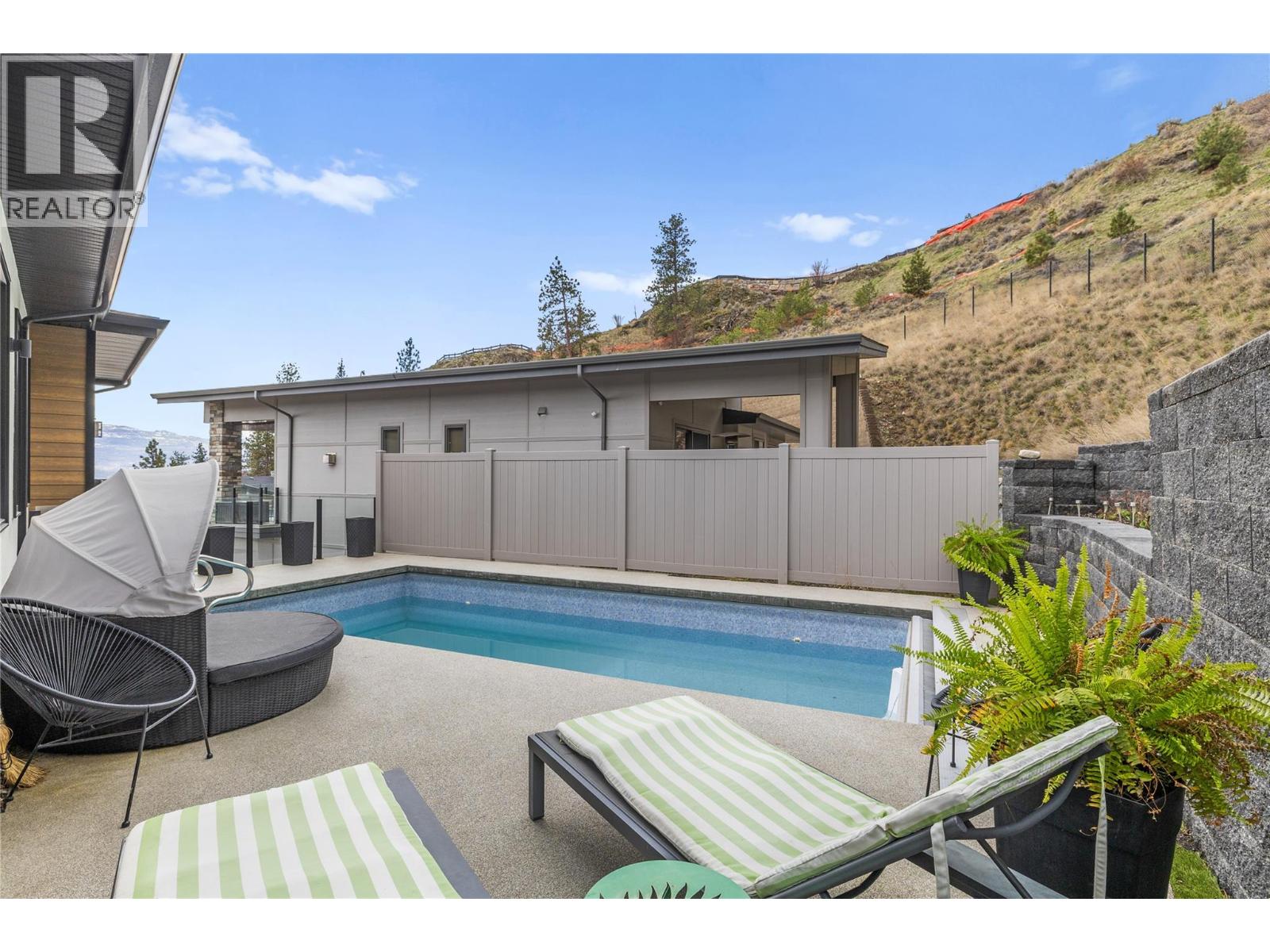 876 Boynton Place, Kelowna, British Columbia  V1V 2Y1 - Photo 16 - 10401474