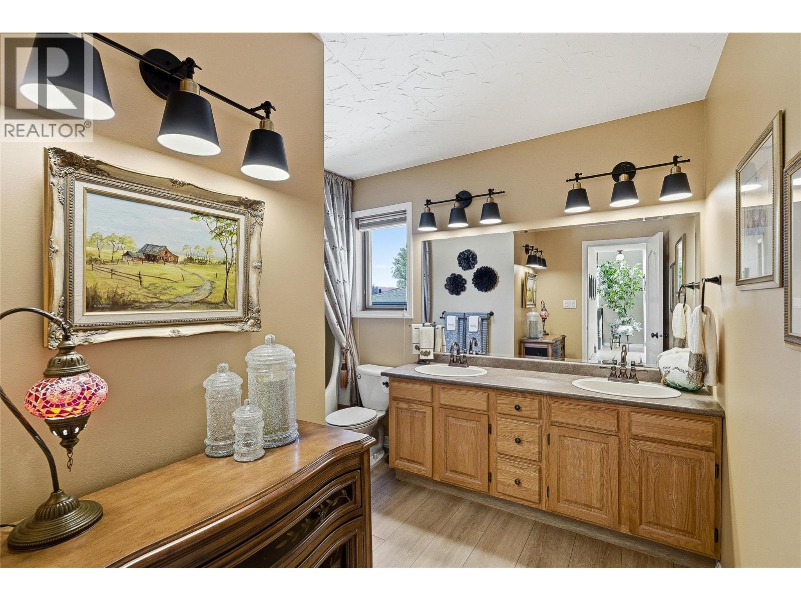 2463 Irvine Avenue, Merritt, British Columbia  V1K 4H4 - Photo 20 - 10401546
