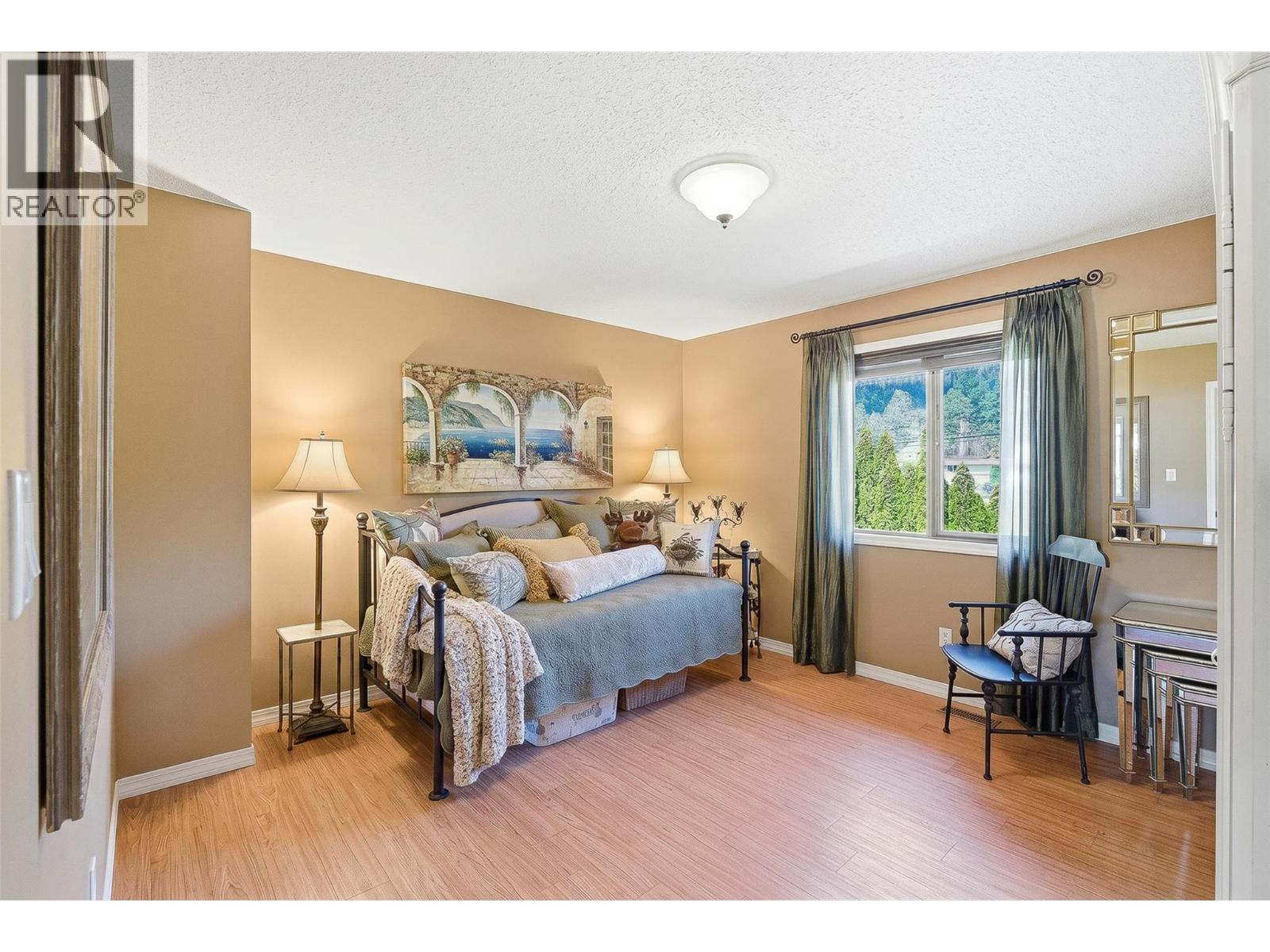 2463 Irvine Avenue, Merritt, British Columbia  V1K 4H4 - Photo 22 - 10401546