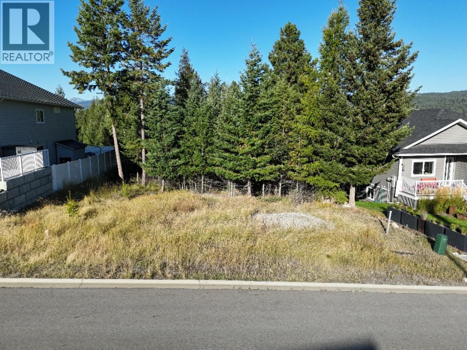1751 1st Avenue S, Cranbrook, British Columbia  V1C 0E1 - Photo 2 - 10401361