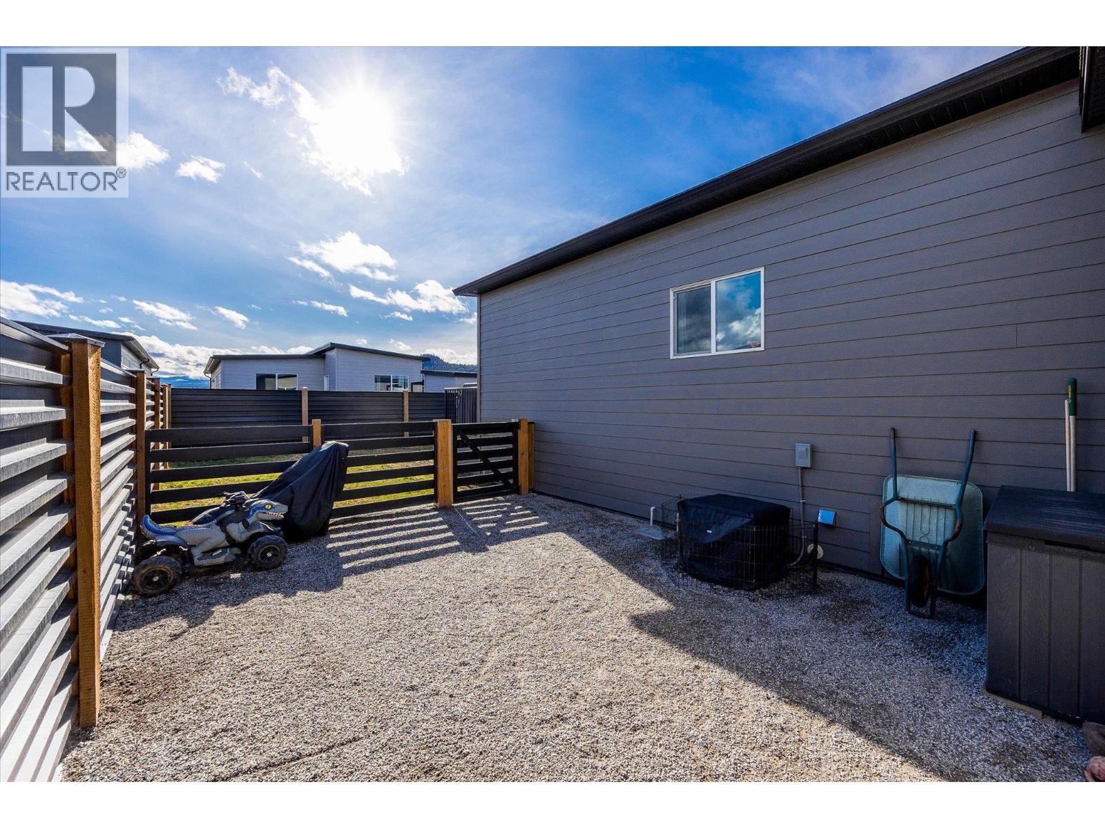 8900 Jim Bailey Road Unit# 37, Kelowna, British Columbia  V4V 1S4 - Photo 38 - 10401305