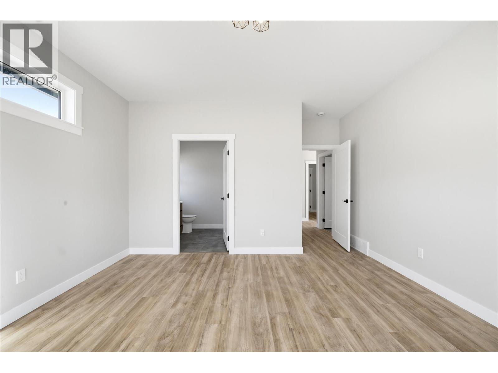 186 Salmon Arm Drive, Enderby, British Columbia  V4Y 4C6 - Photo 33 - 10401568