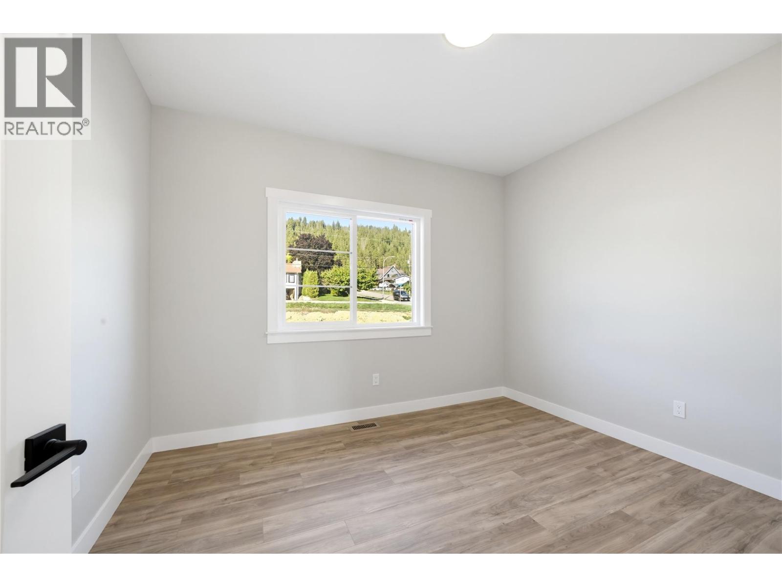 186 Salmon Arm Drive, Enderby, British Columbia  V4Y 4C6 - Photo 39 - 10401568
