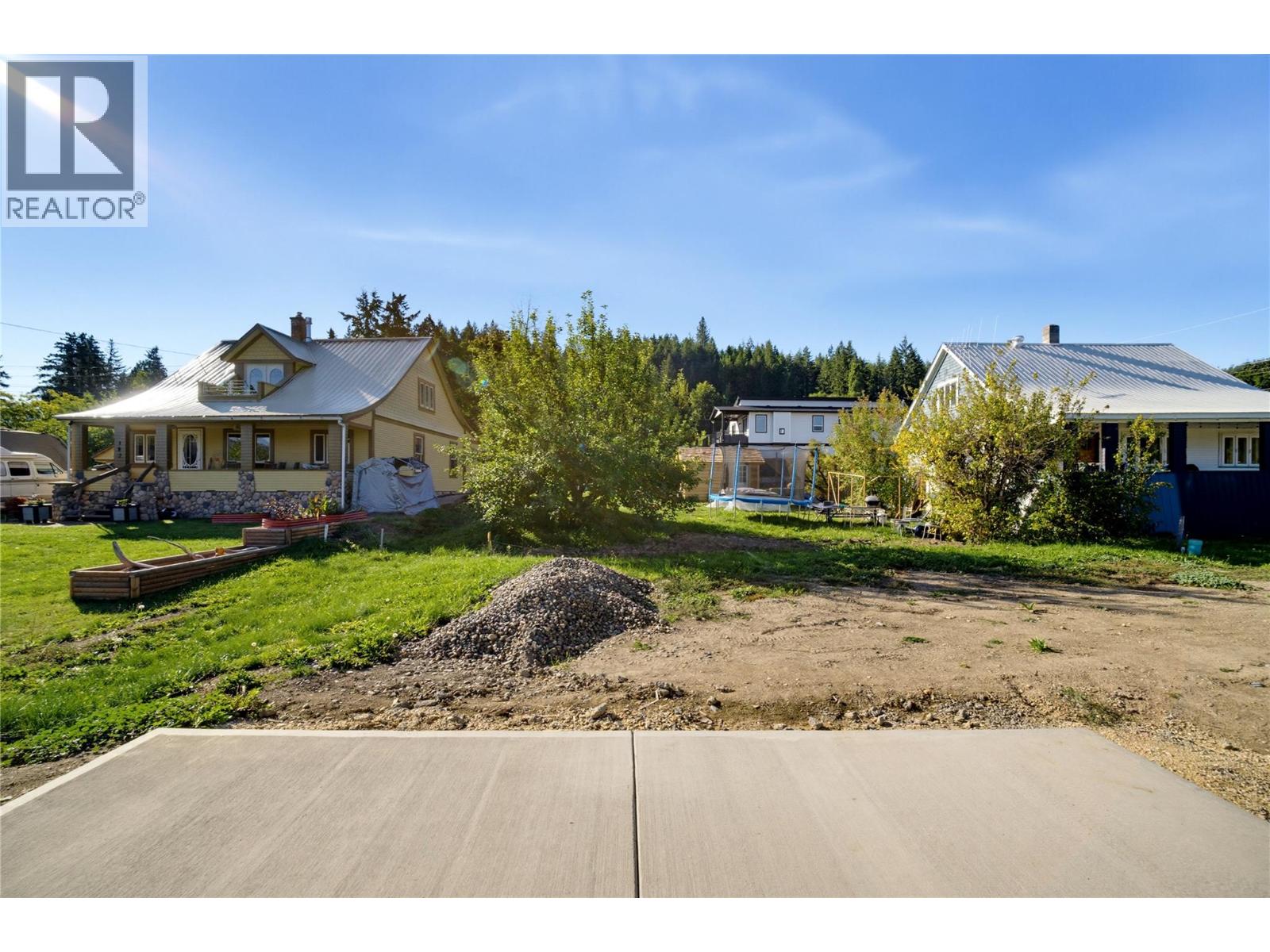 186 Salmon Arm Drive, Enderby, British Columbia  V4Y 4C6 - Photo 56 - 10401568