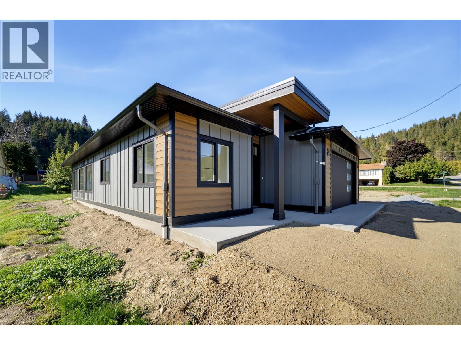 186 Salmon Arm Drive, Enderby, British Columbia  V4Y 4C6 - Photo 58 - 10401568