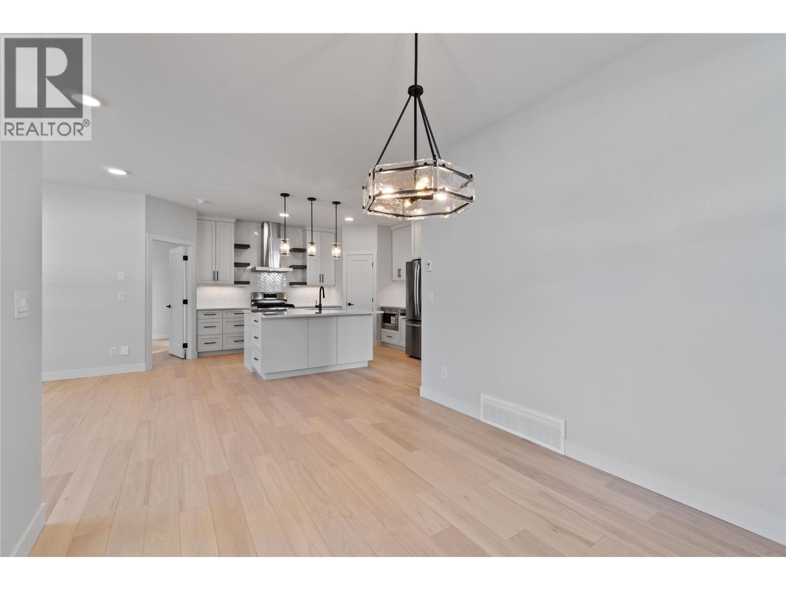 1840 10 Street Sw Unit# 9, Salmon Arm, British Columbia  V1E 0H2 - Photo 15 - 10401520
