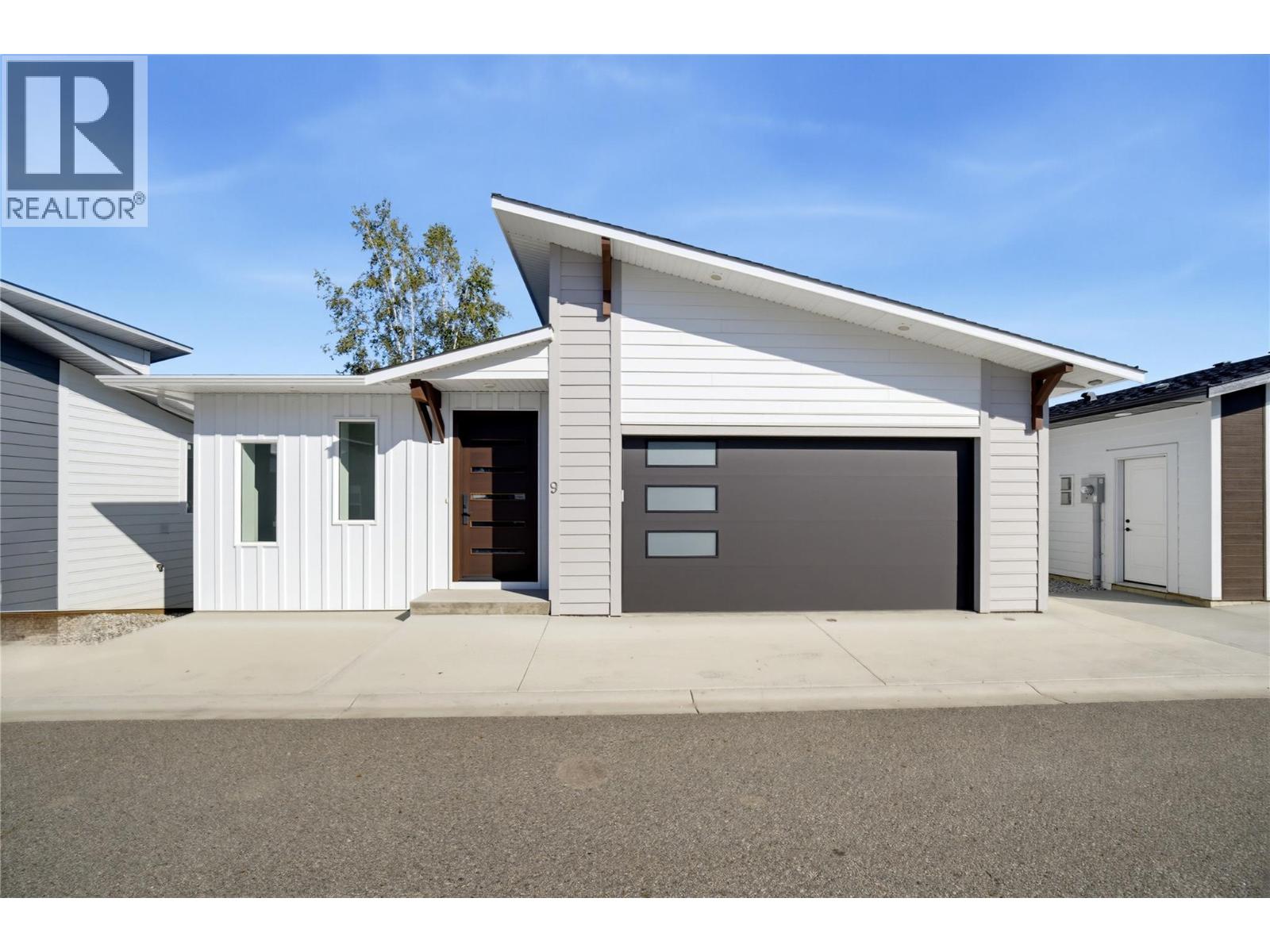 1840 10 Street Sw Unit# 9, Salmon Arm, British Columbia  V1E 0H2 - Photo 2 - 10401520